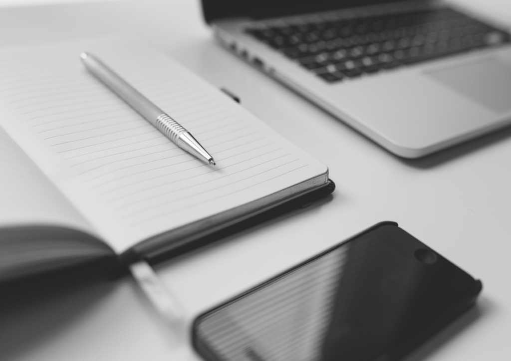 How to Use AI to Automate Your Side Hustle (2025 Guide)